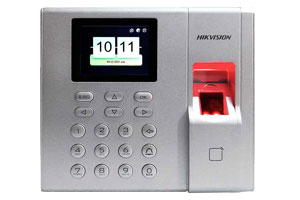 TERMINAL DE CONTROL DE ACCESO Y ASISTENCIA COMPATIBLE CON APP HIK-CONNECT (P2P), 1,000 USUARIOS, 1,000 TARJETAS EM, 1,000 HUELLAS, 100,000 EVENTOS, RE