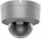 CÁMARA DOMO IP VARIFOCAL DE 4 MP CON TECNOLOGÍA DARKFIGHTER PARA IMAGEN EN BAJA LUMINOSIDAD, WDR REAL DE 120 DB, LENTE MOTORIZADO DE 2.8–12 MM, CARCAS